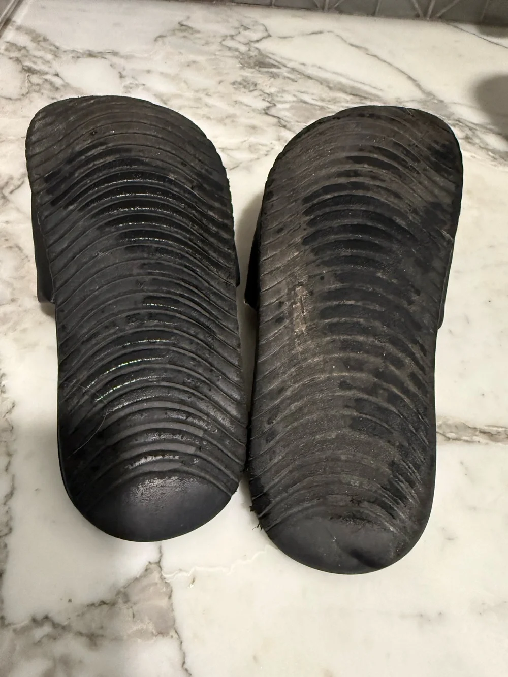 $14 ADD‎ ON Nike slides 13c black gold boys girls sandals